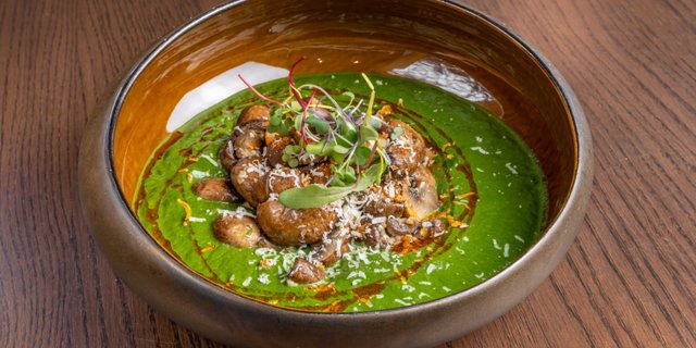 Saag Mushroom