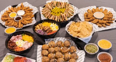 Snuffer's Restaurant & Bar