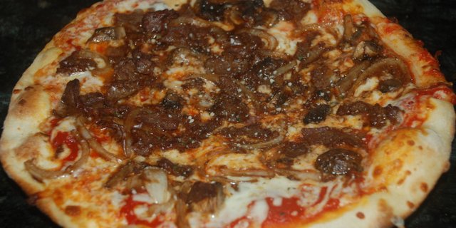 Sliced Ribeye & Cheese Pizza