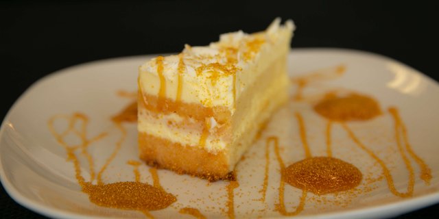 Limoncello Cake