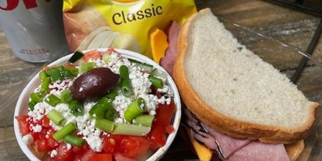 Lunchbox w/ Salad