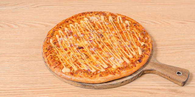Butter Makhani Chicken Pizza