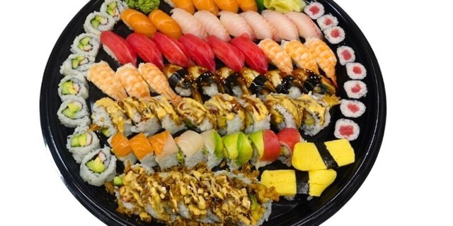 Sashimi, Nigiri & Sushi Rolls Platter
