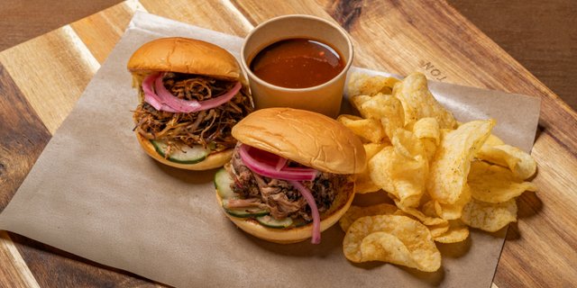 Spicy Pulled Pork Sliders
