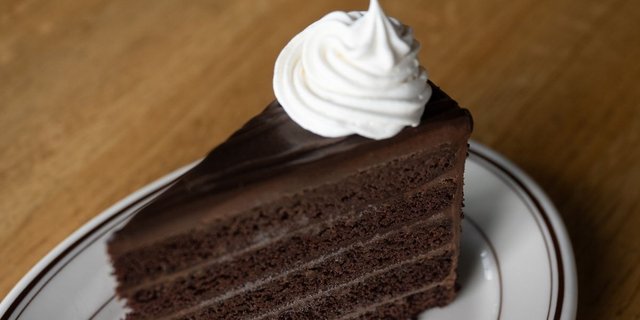 5-layer Chocolate Cake