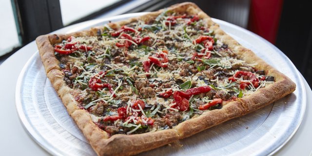 Paesano Pizza
