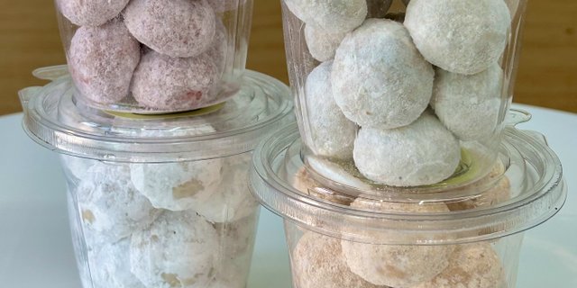 Raspberry Snowball Cookie