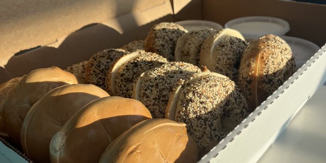 Schmear Lovers Box