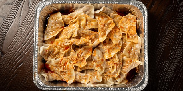 Dumplings w/ Chili Oil
