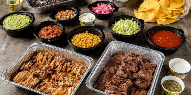 Buffet-Style Fajita Combination Border Bowl