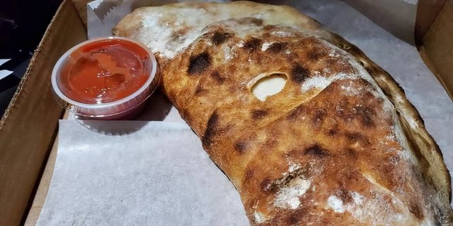 Calzone Pizza