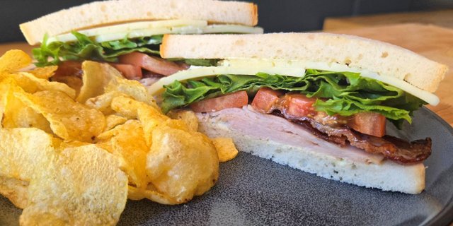 Gluten-Free Turkey Club Sandwich Boxed Lunch