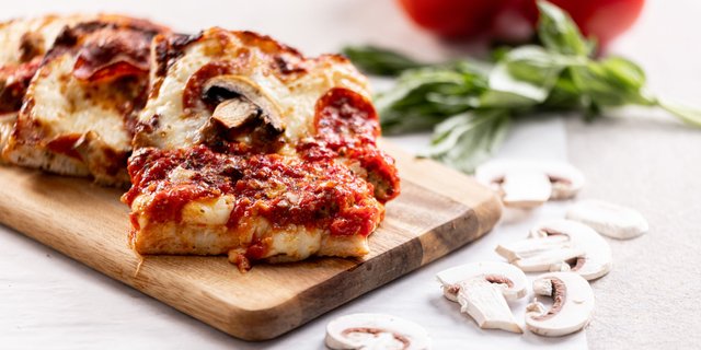 Build-Your-Own Cheese Tavern-Style Pizza