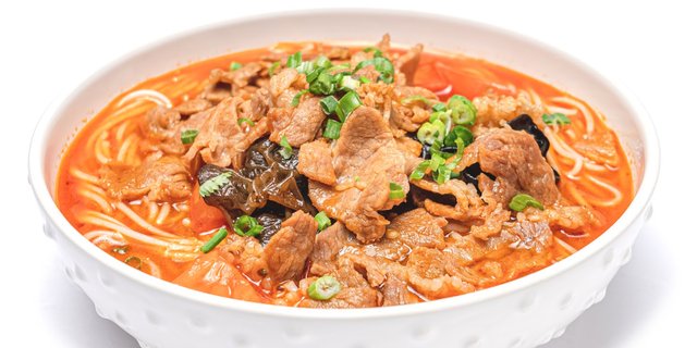Hot & Sour Lamb Rolls Noodle Soup