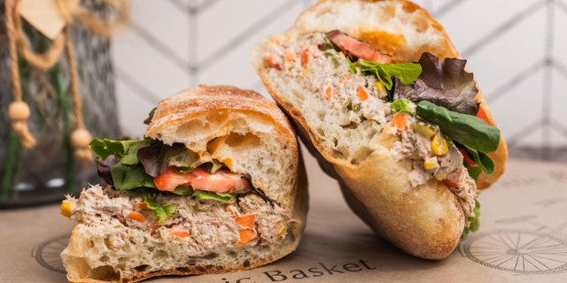 Crunchy Tuna Sandwich