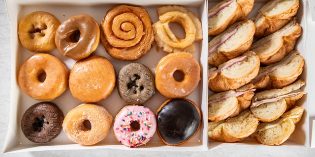 15-Person Croissant & Donut Package