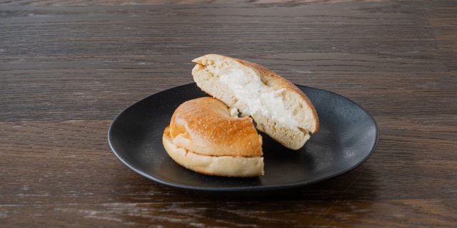 Assorted Bagels w/ Cream Cheese Platter