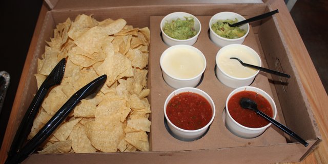 Chip + Dip Box