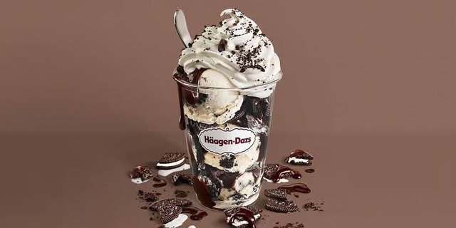 Cookies & Cream Dazzler Sundae