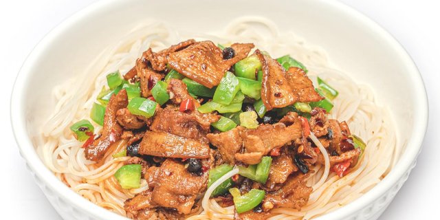 Pork & Green Pepper Stir-Fry Noodles