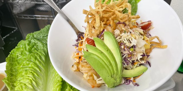 Thai Shrimp Lettuce Wraps