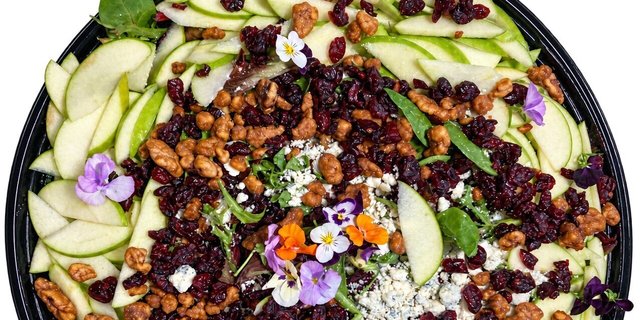 Apple Walnut Gorgonzola Salad