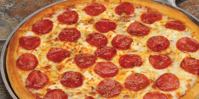 Large Deluxe Pepperoni Pizza w/ Cream Cheese