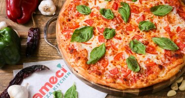 Ameci Pizza