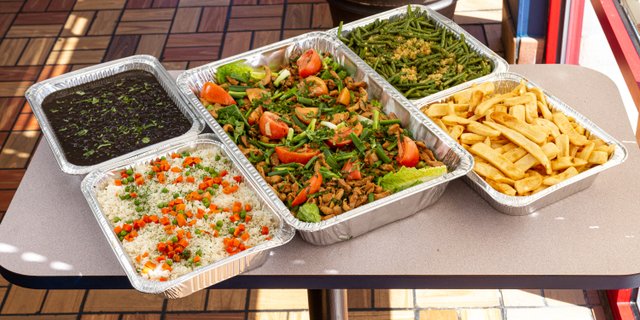 Pollo Saltado Combo