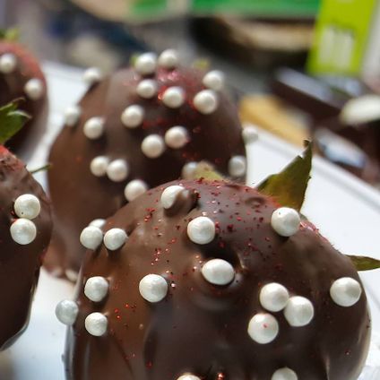 Chocolate-Dipped Strawberries