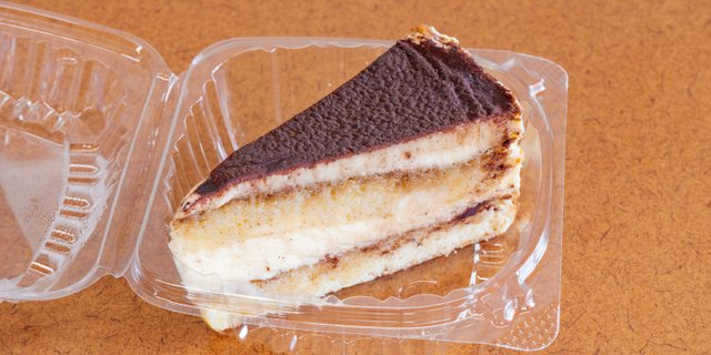 Tiramisu Cake