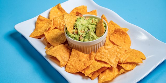 Chips & Guacamole