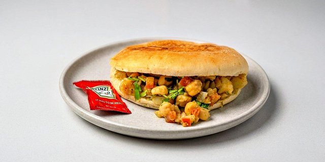 Punjabi Stuffed Kulcha