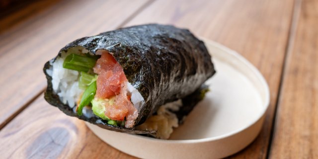 Spicy Ahi Tuna Hand Roll