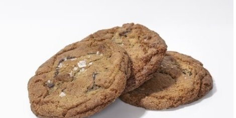 Chocolate Chip Sea Salt Cookie