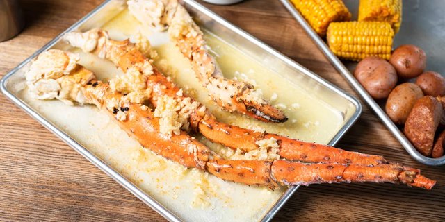 King Crab Legs & Claws Boil