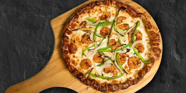 Shrimp Creole Pizza