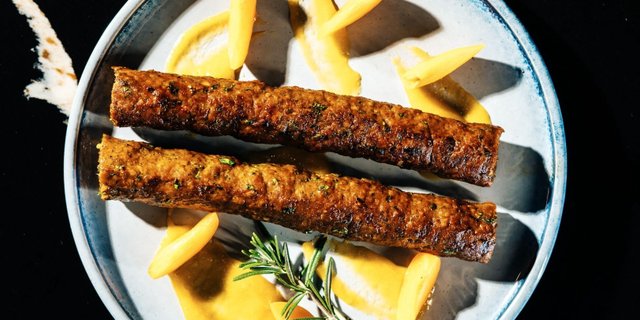 NZ Lamb Seekh Kabab w/ Apricot Gel
