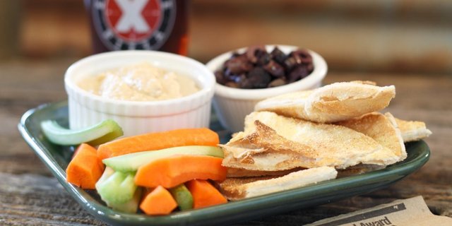 Hummus Plate