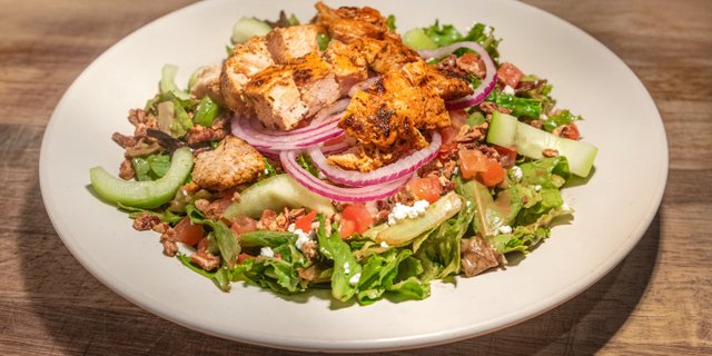 Candied Pecan & Goat Cheese Salad