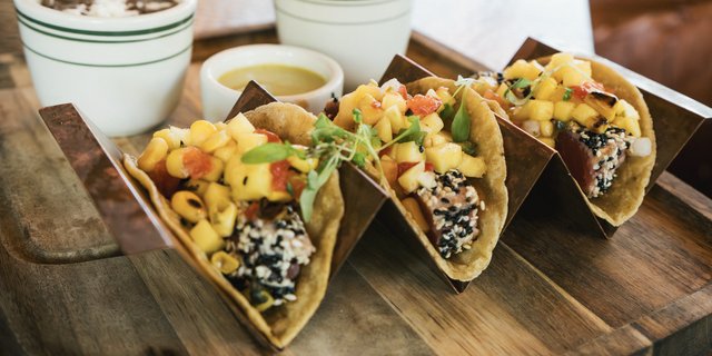 Seared Tuna Tacos