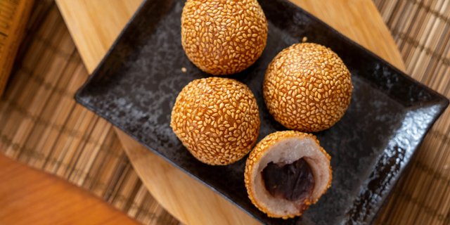Sesame Balls