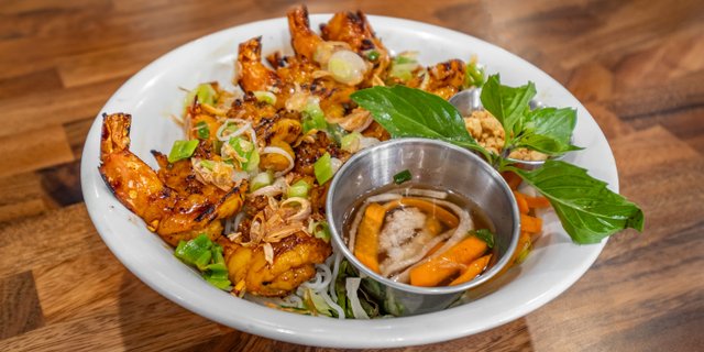 Grilled Shrimp (Tôm Nướng)