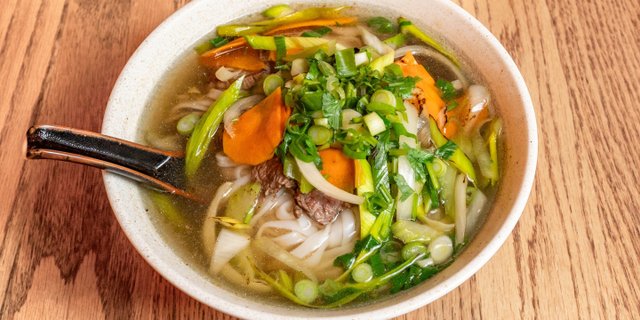 Pho Tai Lan Soup