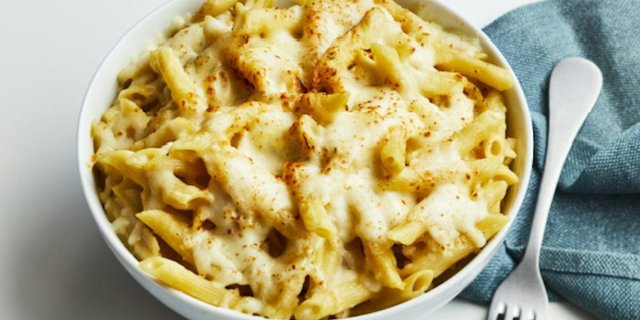 CHEESY ALFREDO PASTA BOXED MEAL