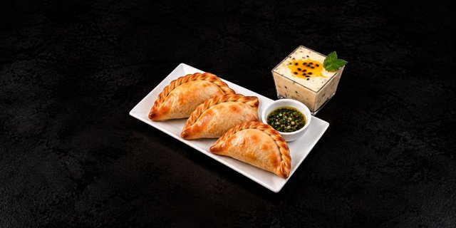 Argentine Empanada Lunch