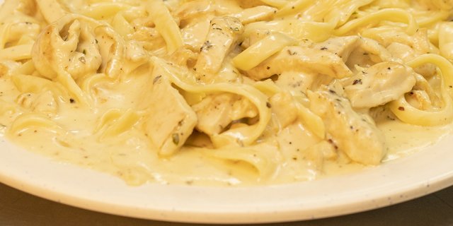 Fettuccine Alfredo
