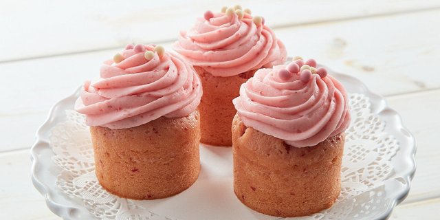 Strawberry Cupcakes