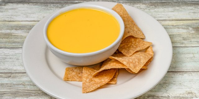 Chips & Queso