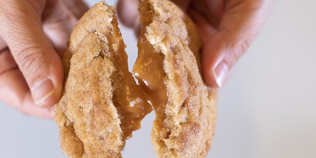 Snickerdoodle Salted Caramel LavaCookie